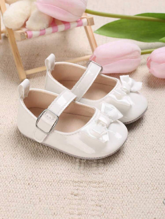 Zapato blanco para bebé niña