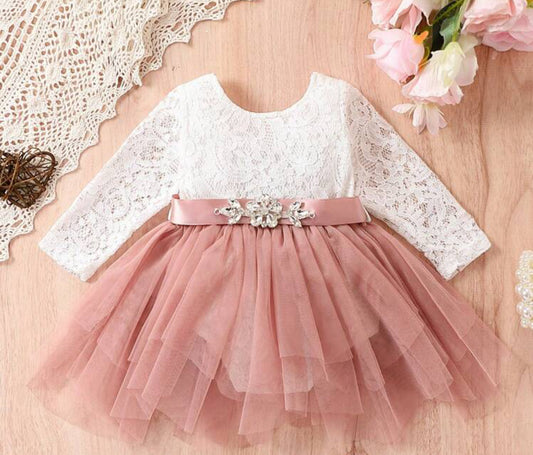 Traje para bebé niña