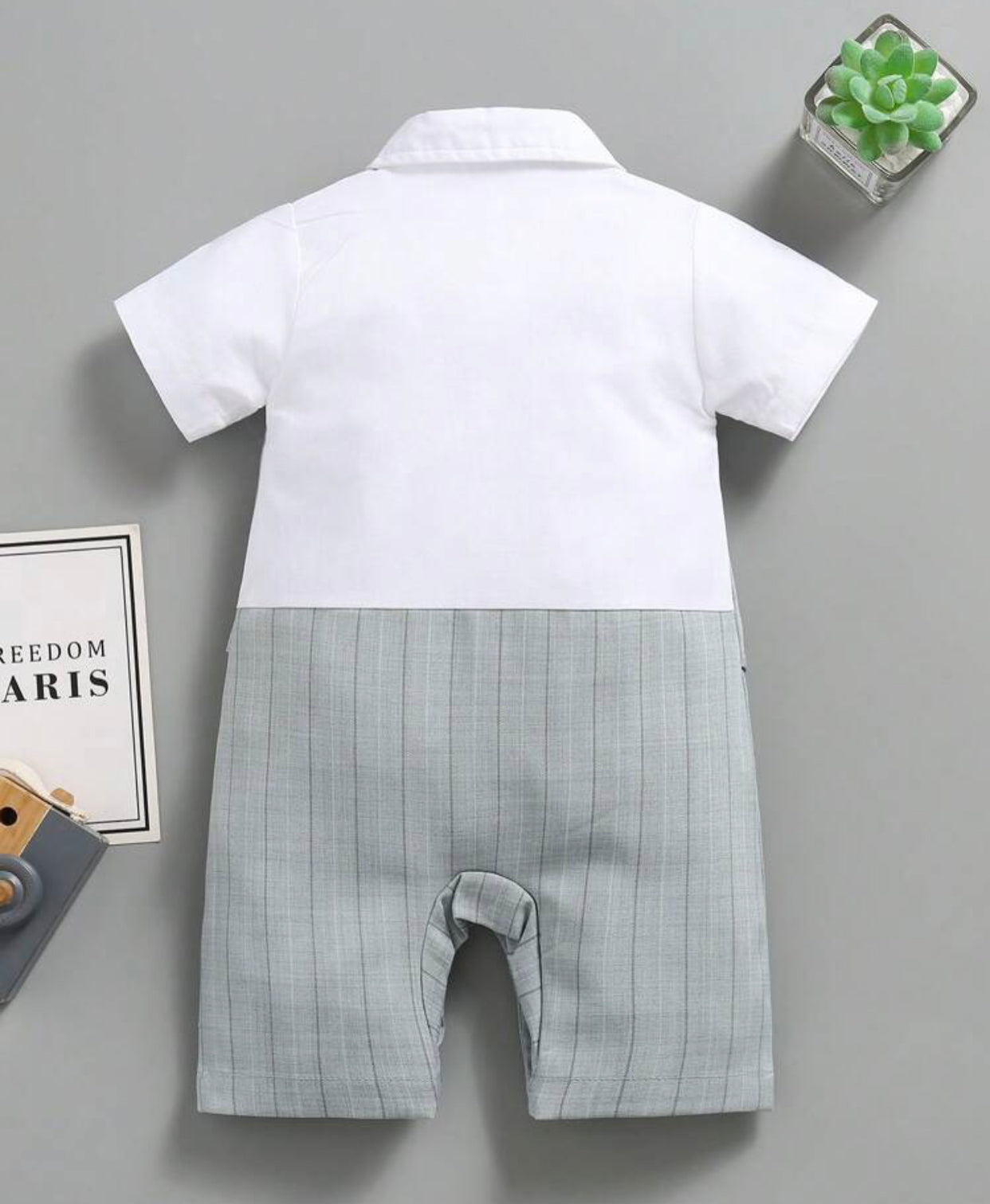 Traje gris de bebé Niño