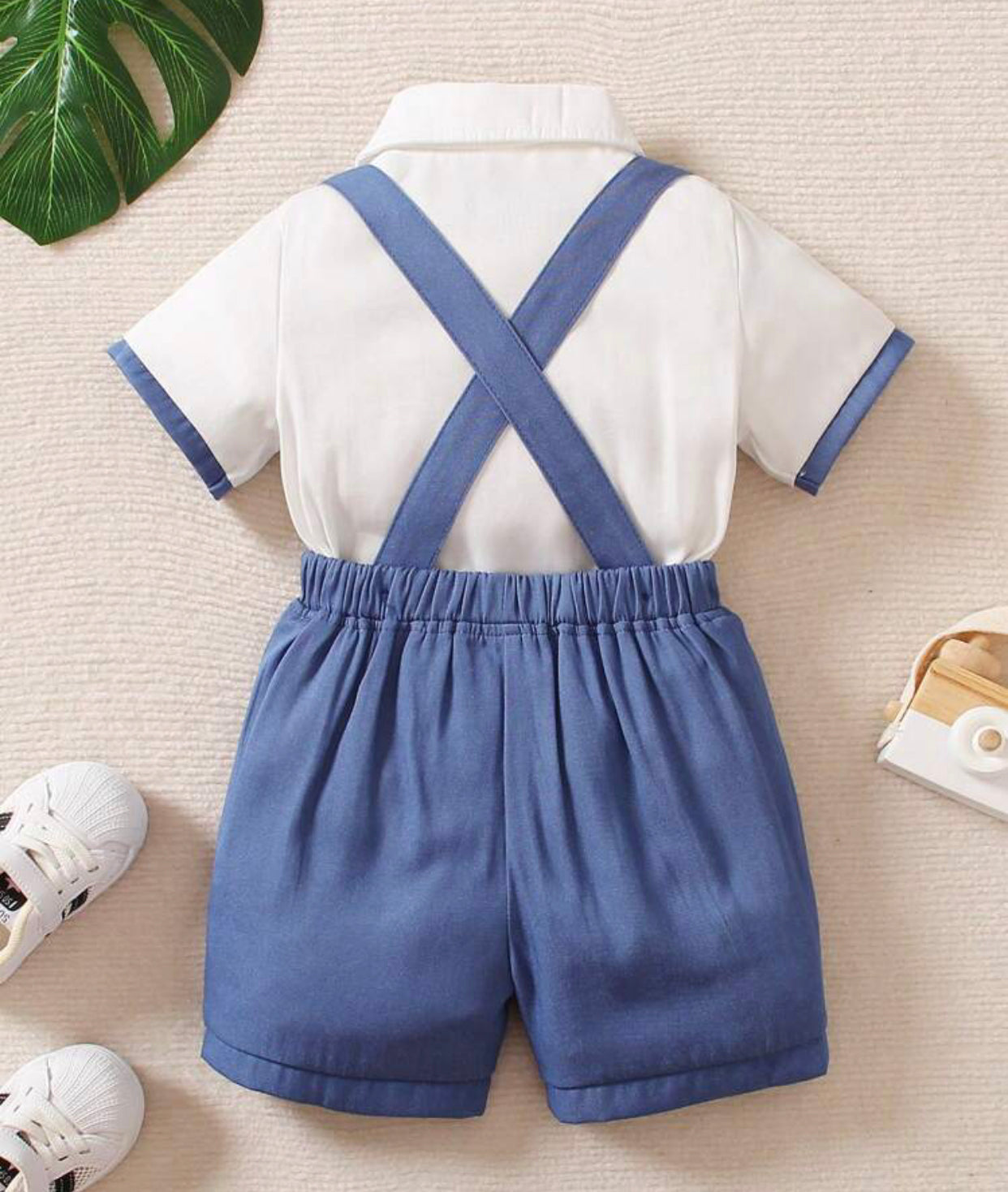 Traje azul de bebé Niño